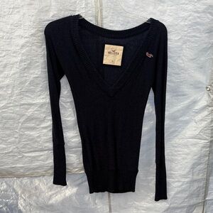Y2K Hollister Deep Black V-Neck Knit
